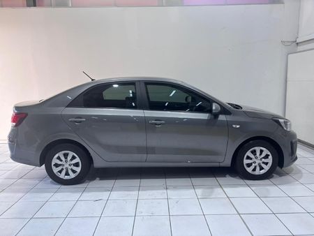2025-Kia-Pegas-14-LX_15