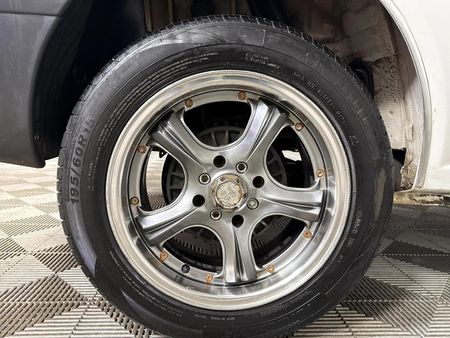2017-Nissan-NP200-15-dCi-Safety-Pack_12