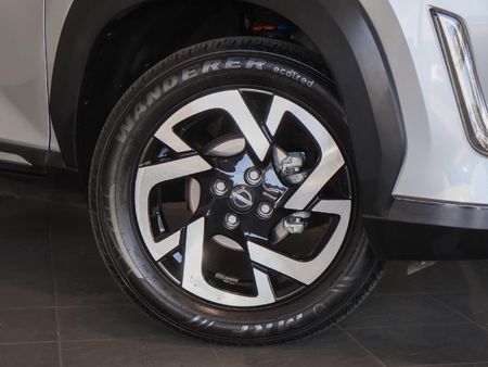 2023-Nissan-Magnite-10T-Acenta-Auto_6
