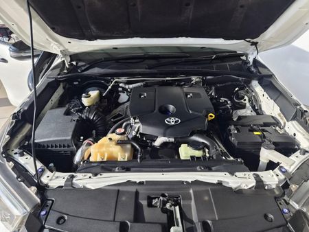 2019-Toyota-Hilux-28-GD-6-Raider-4x4-Auto-Double-Cab_9