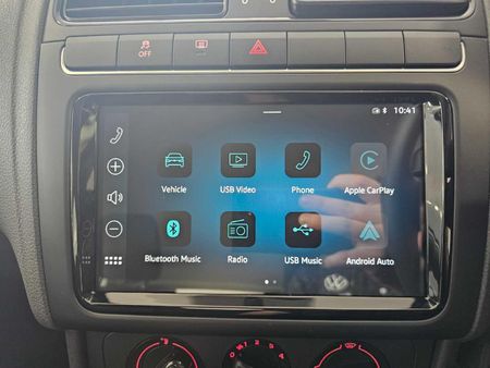 2026-Volkswagen-Polo-Vivo-14-Life_9