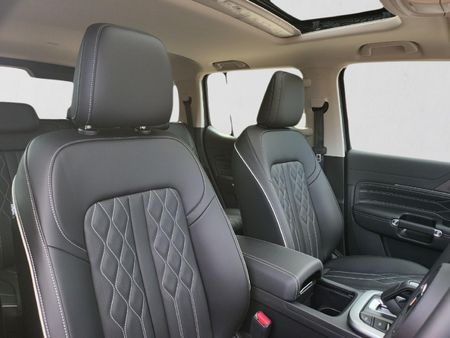 2026-GWM-Tank-300-24TD-Luxury-Auto_14