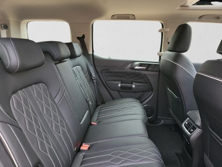 2026-GWM-Tank-300-24TD-Luxury-Auto_15
