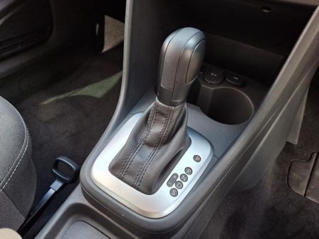 2026-Volkswagen-Polo-Vivo-16-Life_10