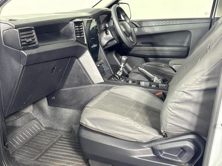 2024-Volkswagen-Amarok-20-TDI-125kW-Single-Cab_5