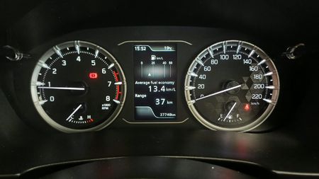 2025-Toyota-Urban-Cruiser-15-XS_10