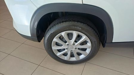 2025-Toyota-Urban-Cruiser-15-XS_2