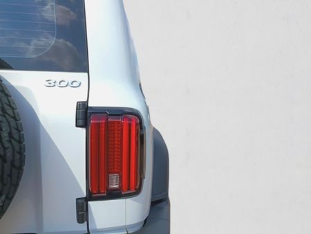 2025-GWM-Tank-300-24TD-Luxury-Auto_11