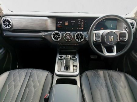 2025-GWM-Tank-300-24TD-Luxury-Auto_17