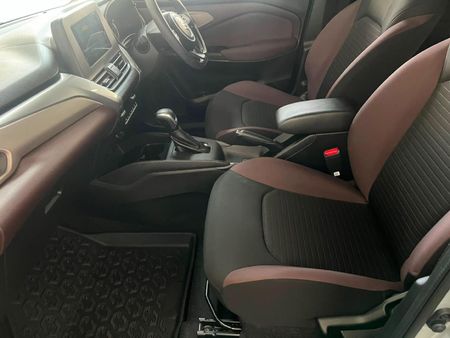 2024-Suzuki-Fronx-15-GL-Auto_10
