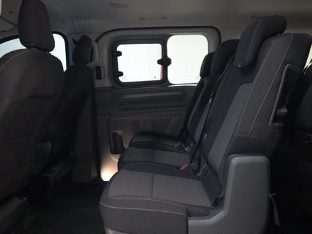 2026-Volkswagen-Transporter-Crew-Bus-20TDI-LWB-81kw-8-Seat_23