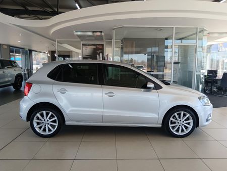 2017-Volkswagen-Polo-12-TSI-Highline-Auto-81kW_2