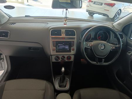 2017-Volkswagen-Polo-12-TSI-Highline-Auto-81kW_6