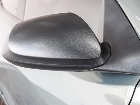 2025-Hyundai-Grand-i10-10-Motion_9
