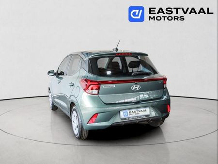 2025-Hyundai-Grand-i10-10-Motion_4
