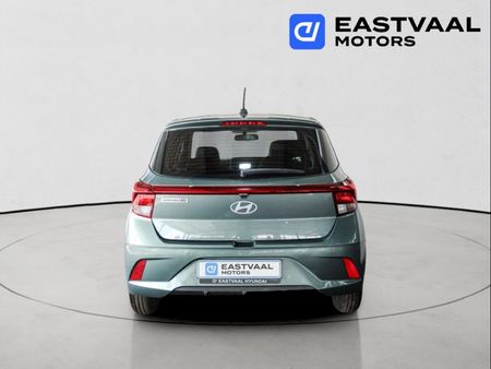 2025-Hyundai-Grand-i10-10-Motion_5