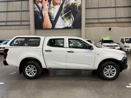 2023-Isuzu-D-Max-19-DDI-HR-L-Double-Cab_1