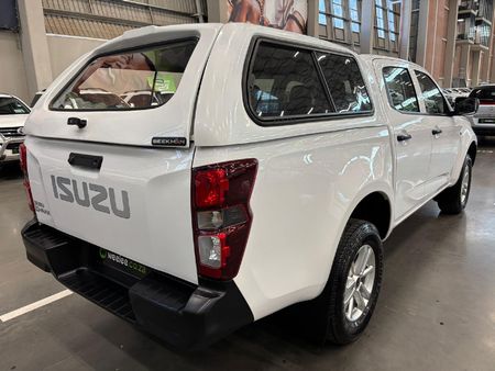 2023-Isuzu-D-Max-19-DDI-HR-L-Double-Cab_2