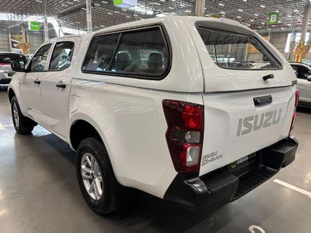 2023-Isuzu-D-Max-19-DDI-HR-L-Double-Cab_4