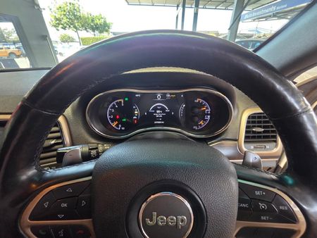 2014-Jeep-Grand-Cherokee-30-V6-CRD-Limited_12
