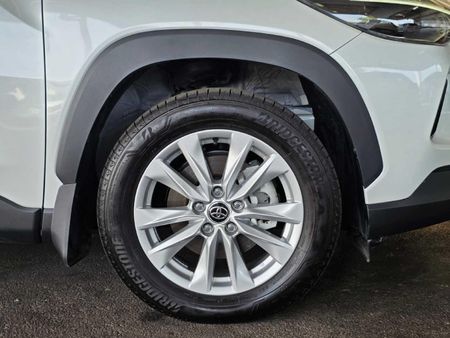 2026-Toyota-Corolla-Cross-18-XS_8