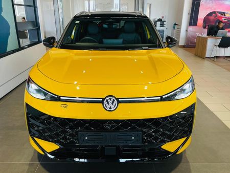 2026-Volkswagen-T-Roc-20-TSI-4M-R-Line-Auto_9