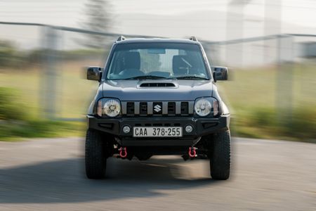 2014-Suzuki-Jimny-13_0