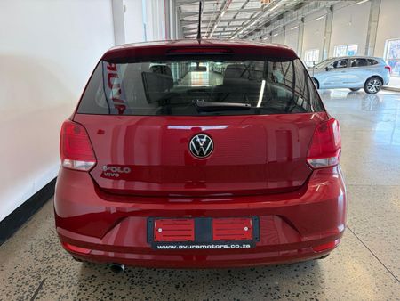 2024-Volkswagen-Polo-Vivo-14-Comfortline-5-dr_16