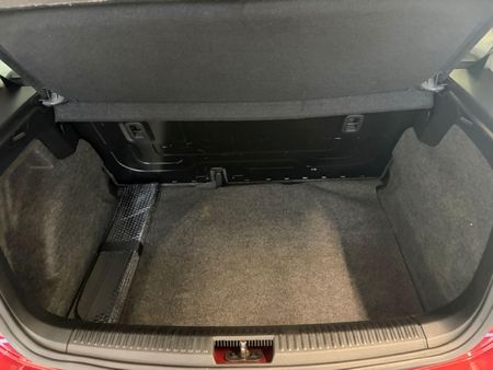 2024-Volkswagen-Polo-Vivo-14-Comfortline-5-dr_17