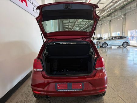 2024-Volkswagen-Polo-Vivo-14-Comfortline-5-dr_18