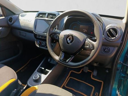 2024-Renault-Kwid-10-Climber-Auto_13