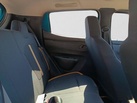 2024-Renault-Kwid-10-Climber-Auto_15
