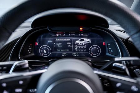 2024-Audi-R8-52-V10-quattro-Auto_25