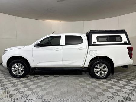 2023-Isuzu-D-Max-19-DDI-HR-LS-Auto-Double-Cab_5