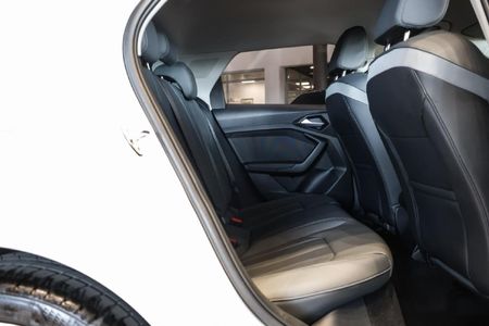 2026-Audi-A1-Sportback-10-TFSI-S-Line-Auto-30-TFSI_15
