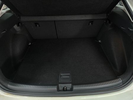2026-Volkswagen-Taigo-10-TSI-Life-Auto_5