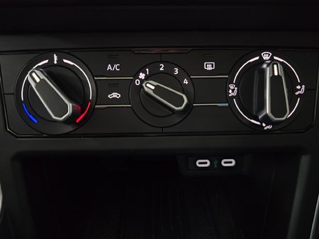 2026-Volkswagen-Taigo-10-TSI-Life-Auto_8