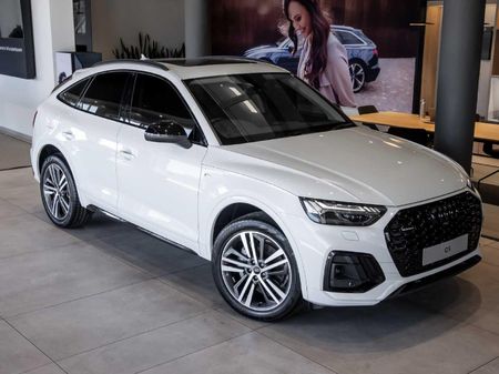 2026-Audi-Q5-Sportback-quattro-Black-Edition-40-TDI_0