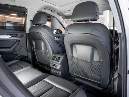 2026-Audi-Q5-Sportback-quattro-Black-Edition-40-TDI_13