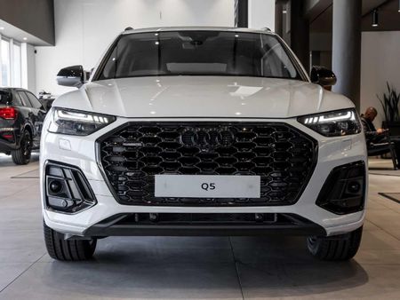 2026-Audi-Q5-Sportback-quattro-Black-Edition-40-TDI_2