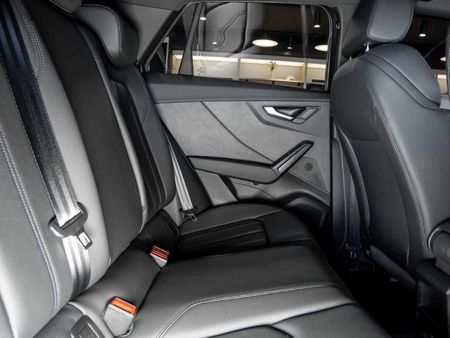 2026-Audi-Q5-Sportback-quattro-Black-Edition-40-TDI_4