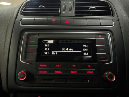 2023-Volkswagen-Polo-Vivo-14-Trendline-5-dr_13