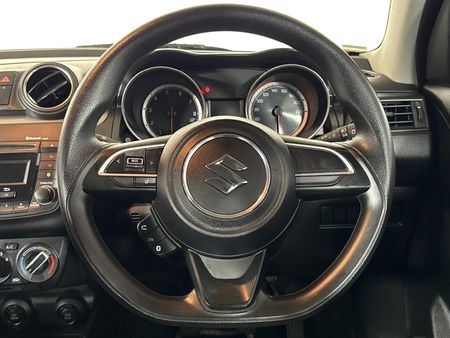 2024-Suzuki-Swift-12-GL_12