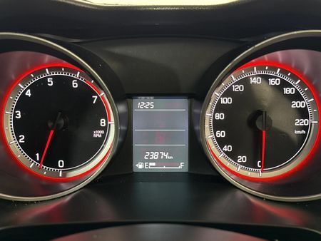 2024-Suzuki-Swift-12-GL_7