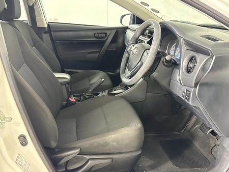 2023-Toyota-Corolla-Quest-18-Auto_10