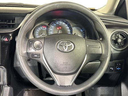 2023-Toyota-Corolla-Quest-18-Auto_13
