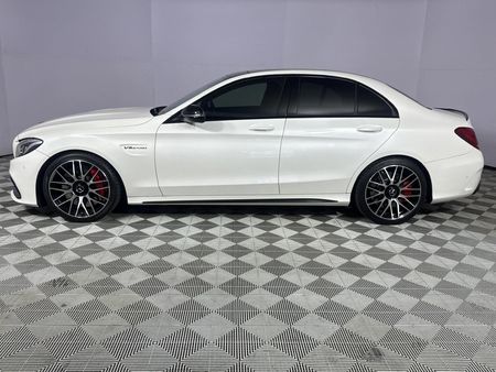 2017-Mercedes-AMG-C-Class-C63-AMG-S_5