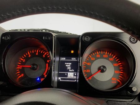 2025-Suzuki-Jimny-15-GLX_12