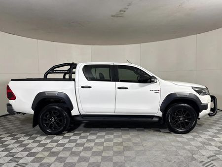 2025-Toyota-Hilux-28-GD-6-RB-Legend-Double-Cab-Auto-mhev_3