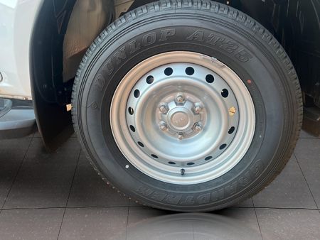 2026-Isuzu-D-Max-19-DDI-HR-L-Auto-E-Cab_10
